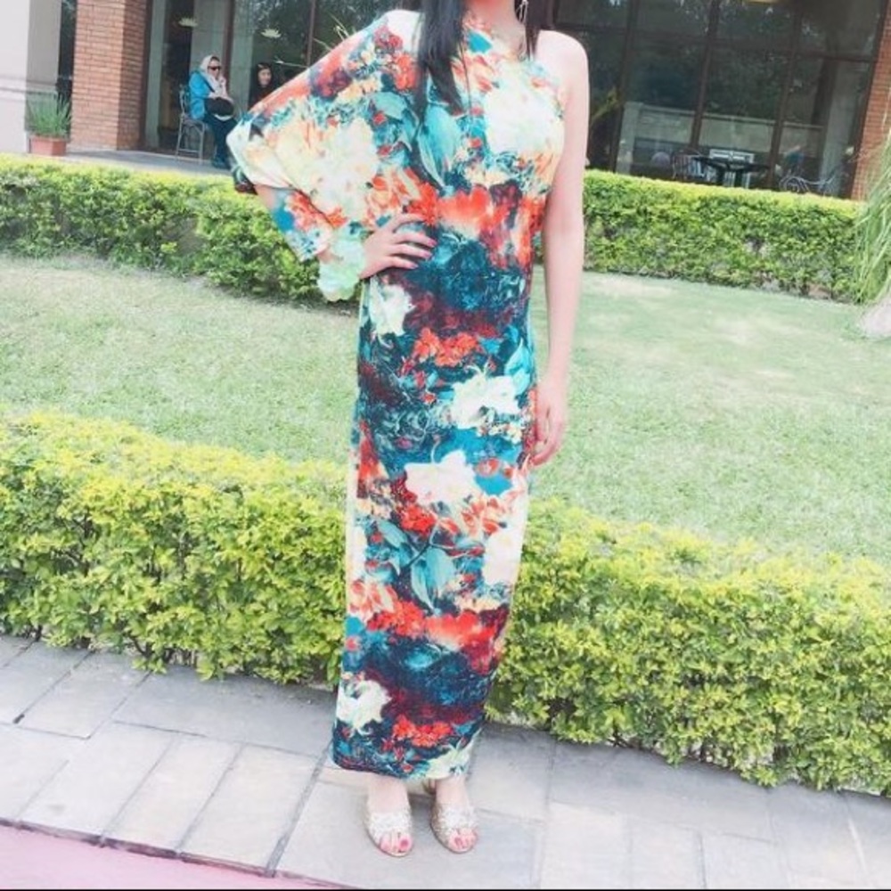 One shoulder floral dress - Picture 1 of 2